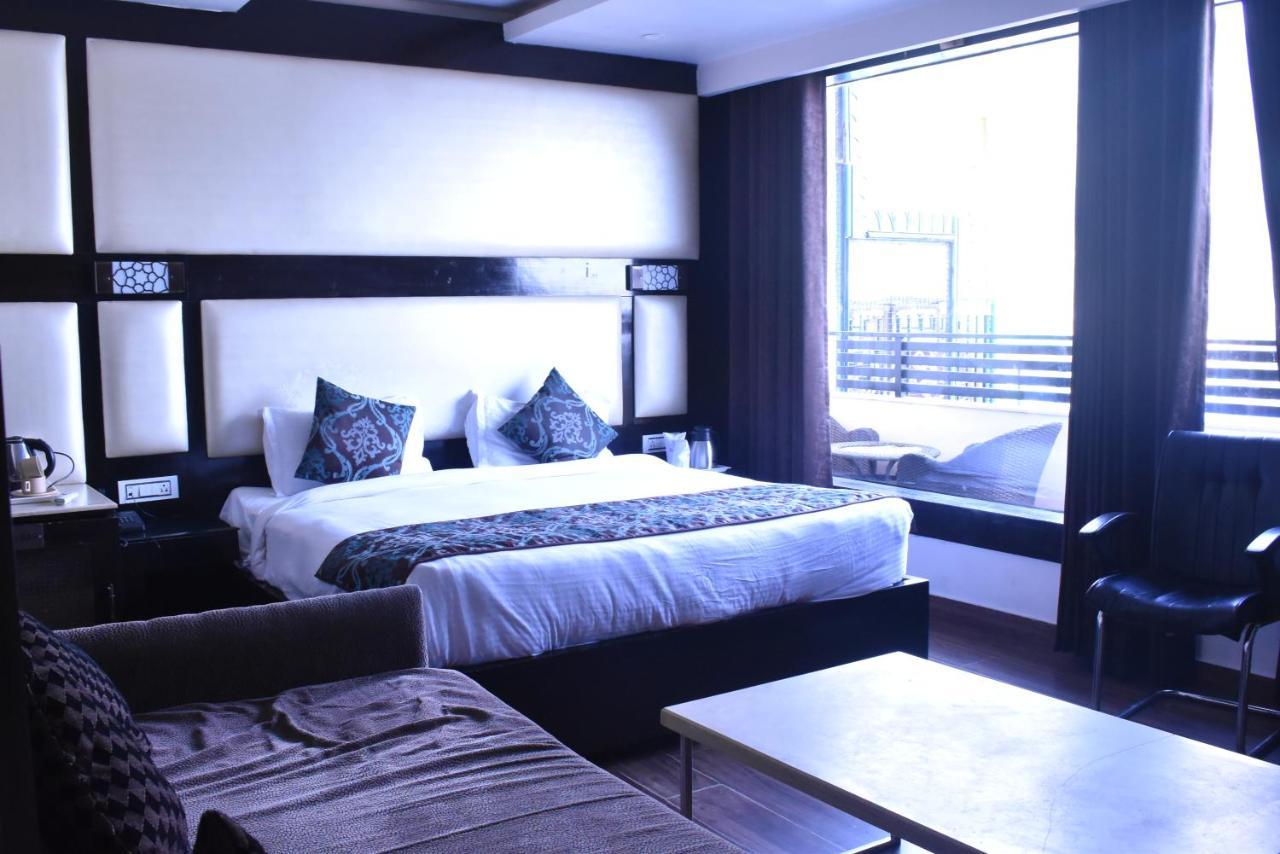 Hotel Black Magic Dharamshala Esterno foto